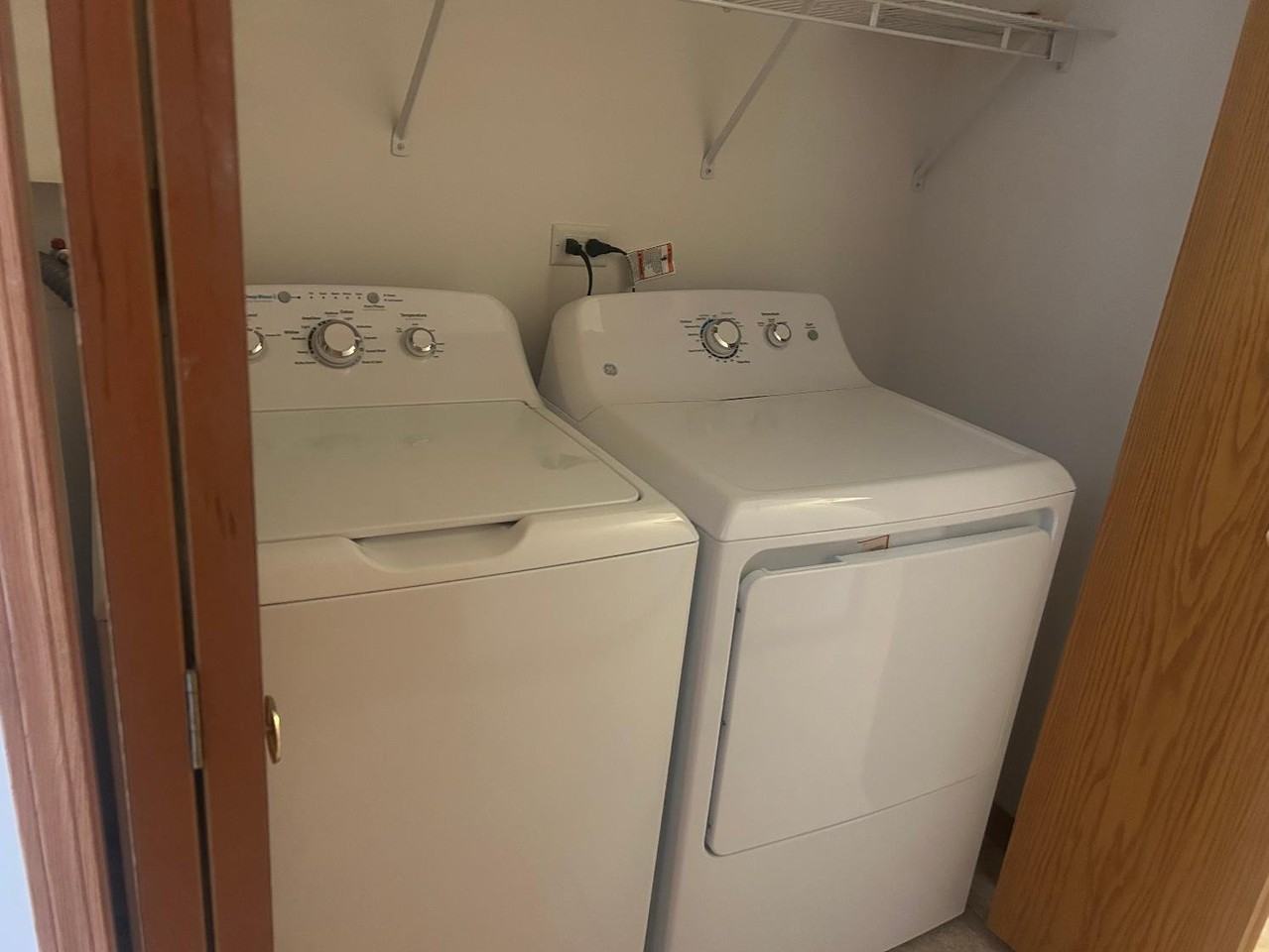 1061 Ashley Ct S #2D - Photo 6 of 6