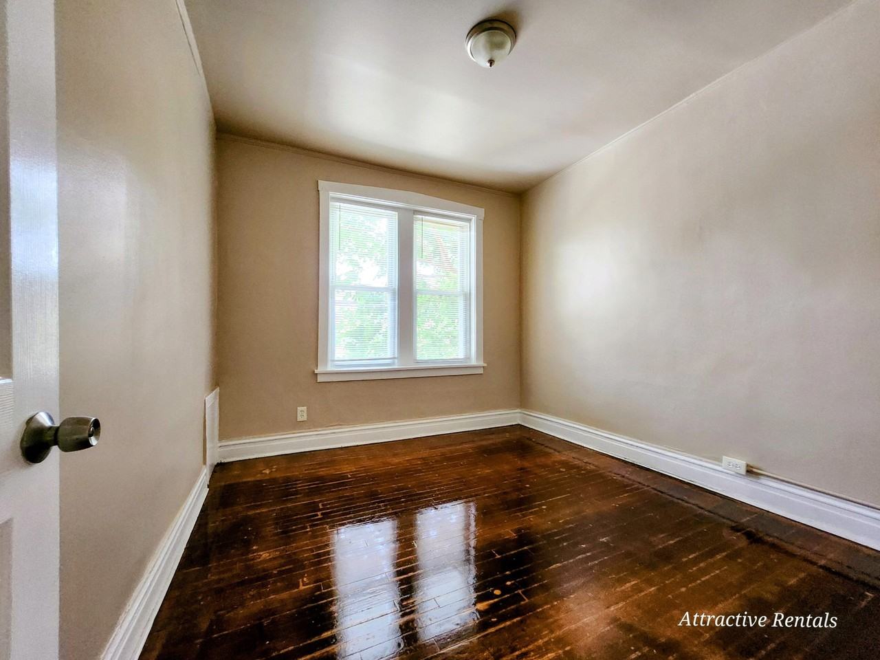 1150 S Mason Ave #A2 - Photo 3 of 10