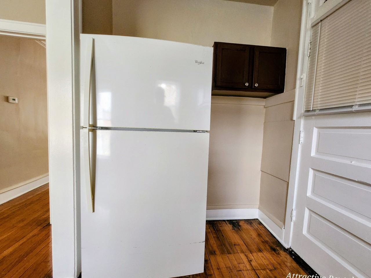 1054 S Mason Ave #1 - Photo 6 of 10