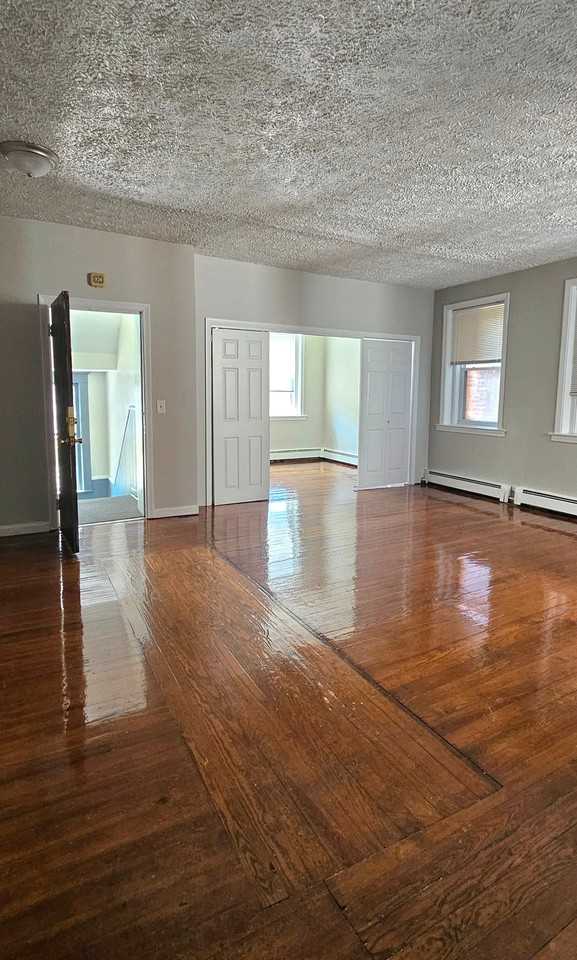 191 Wooster St #2B