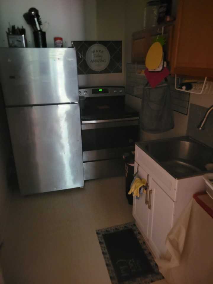 1117 Fairview Rd #2 - Photo 3 of 9
