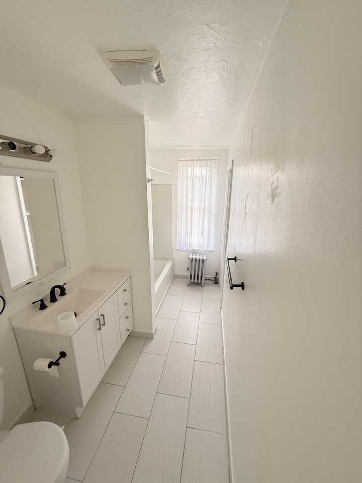 2 Chapin St #3 - Photo 3 of 8