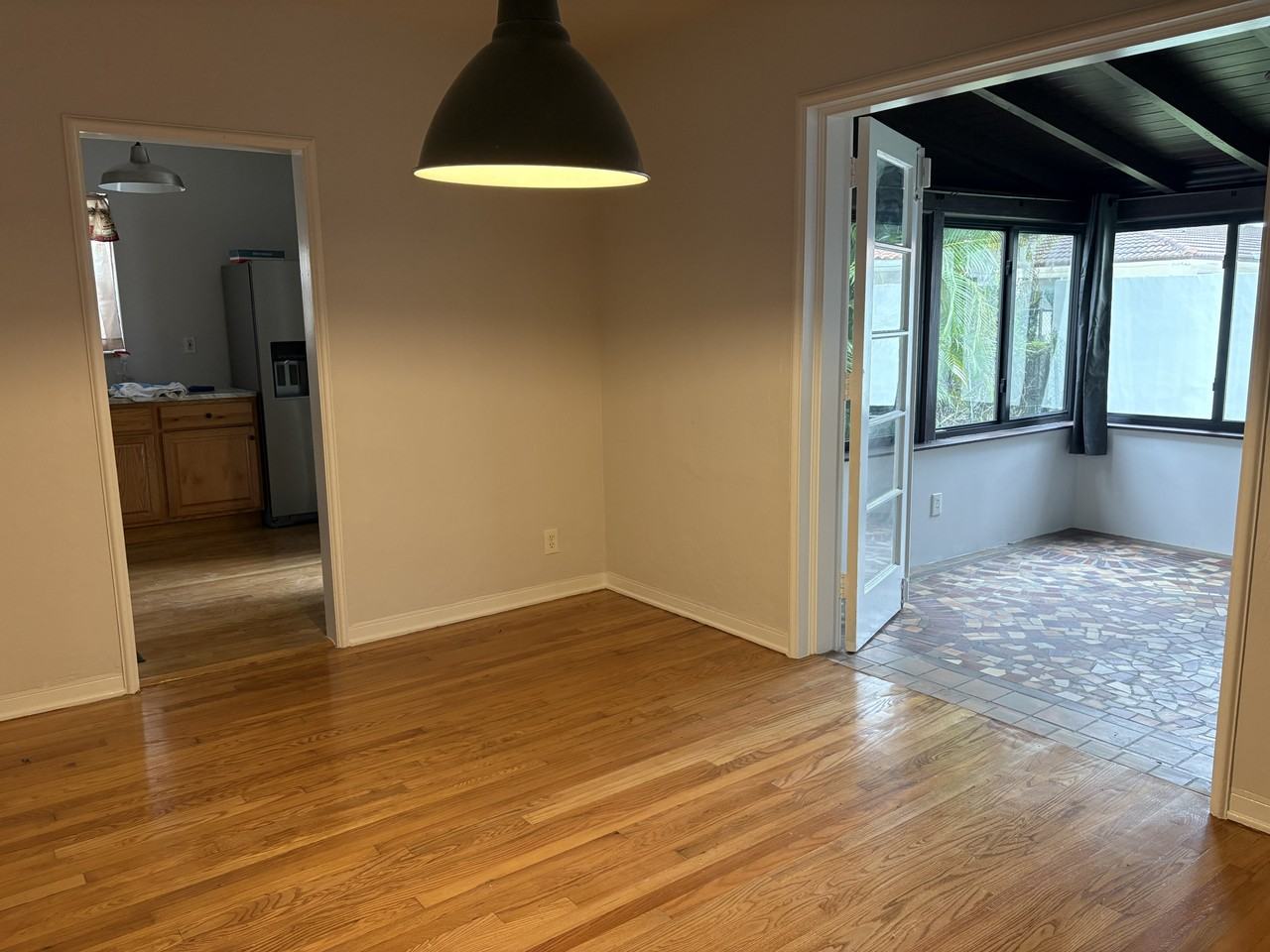 1263 Sw 18th St #NA - Photo 5 of 14