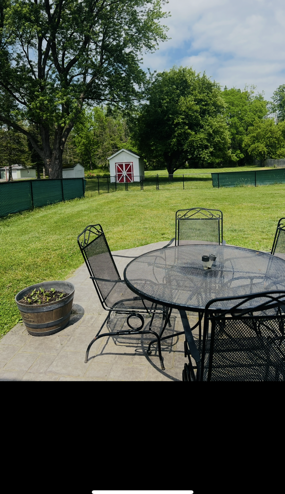 24 Henderson St #NA - Photo 2 of 8