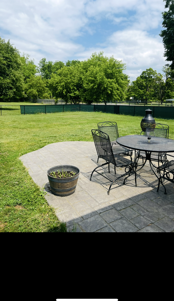 24 Henderson St #NA - Photo 3 of 8