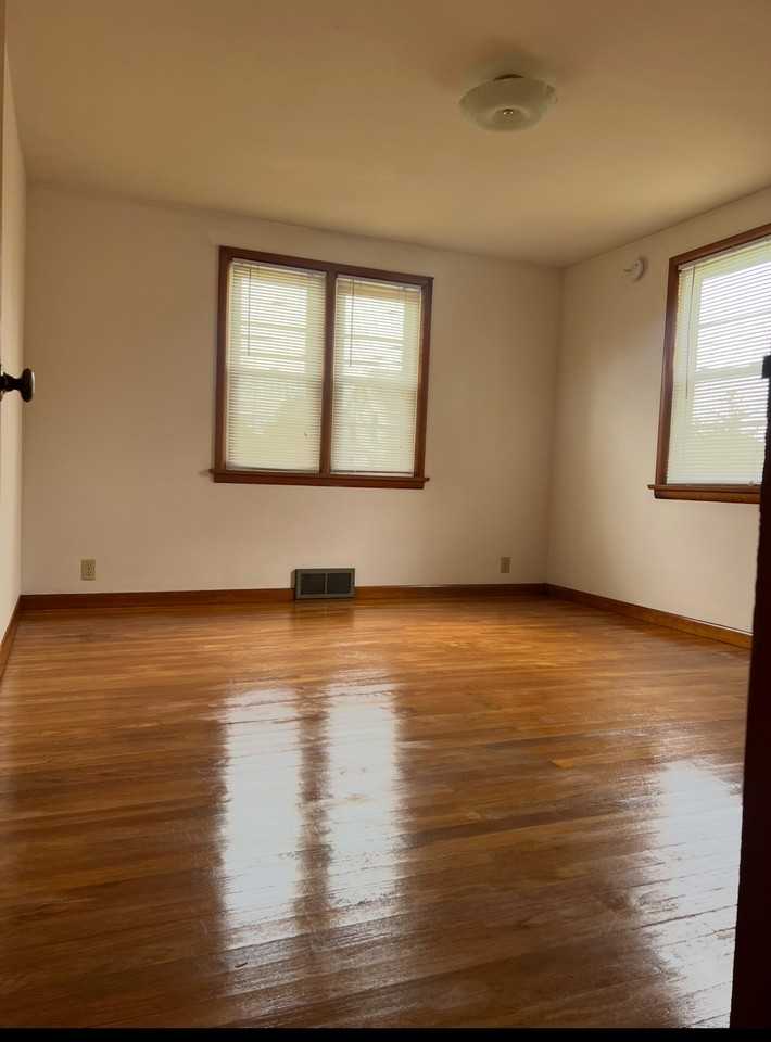 24 Henderson St #NA - Photo 6 of 8