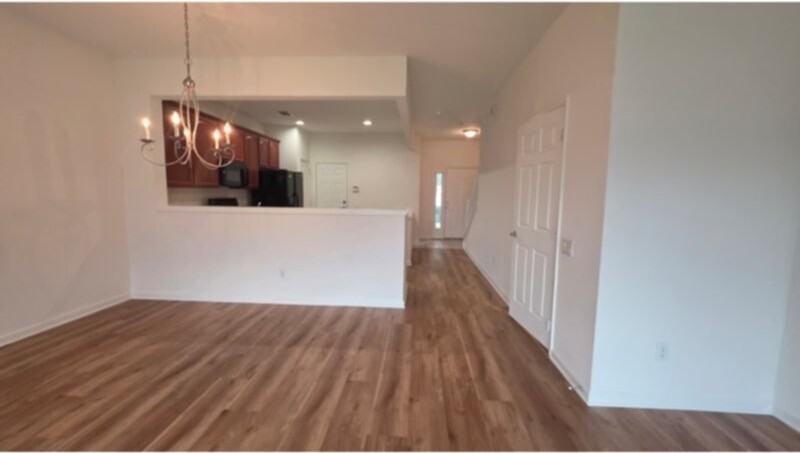 15217 Windmill Harbor Ct - Photo 3 of 11