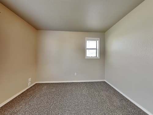 16123 West Port Royale Lane - Photo 7 of 10