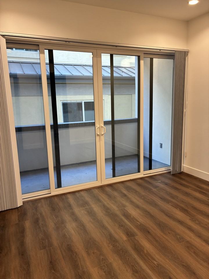 4079 1st Ave #4 - Photo 5 of 38
