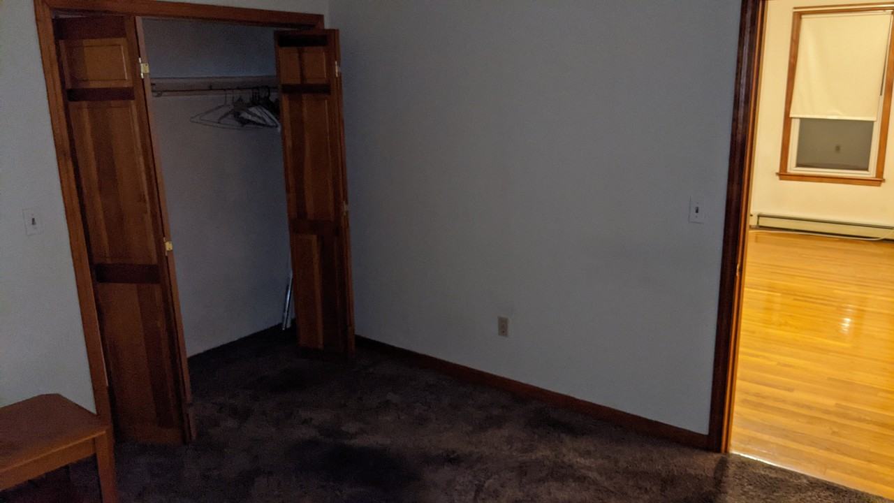 86 Oxford St #1 - Photo 5 of 9