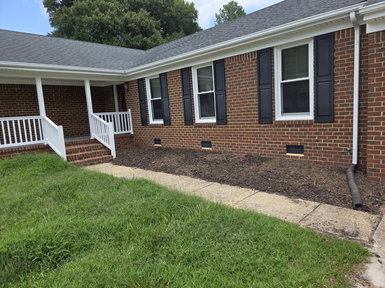421 Currituck Drive - Photo 3 of 41