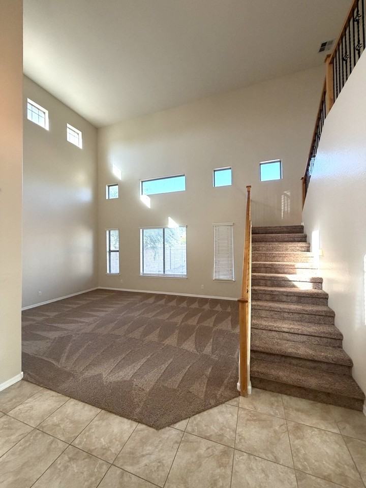 3163 S Porter St #NA - Photo 7 of 19