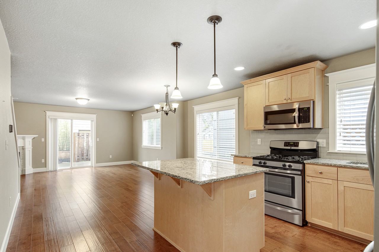 6145 Se Woodstock Blvd #NA - Photo 4 of 31