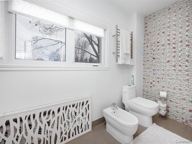 885 Boulevard Laird - Photo 6 of 9