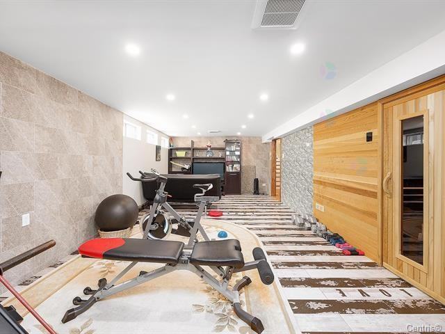 885 Boulevard Laird - Photo 7 of 9