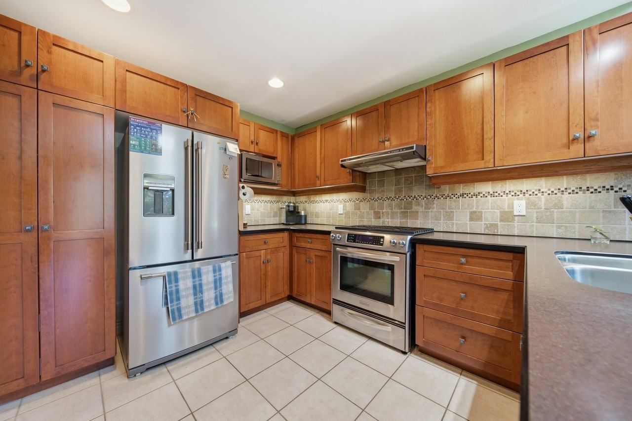 173 Riverwalk Place - Photo 2 of 27