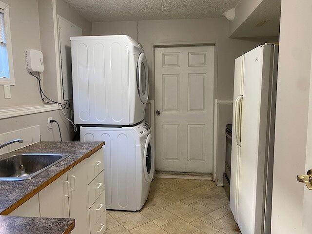 327 Coverdale Crt Ne - Photo 4 of 16