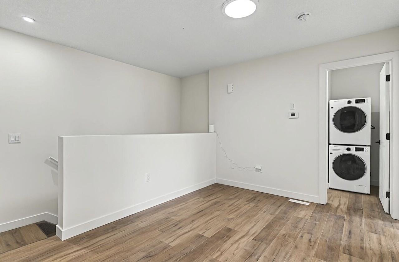 203 29 St Sw - Photo 6 of 9