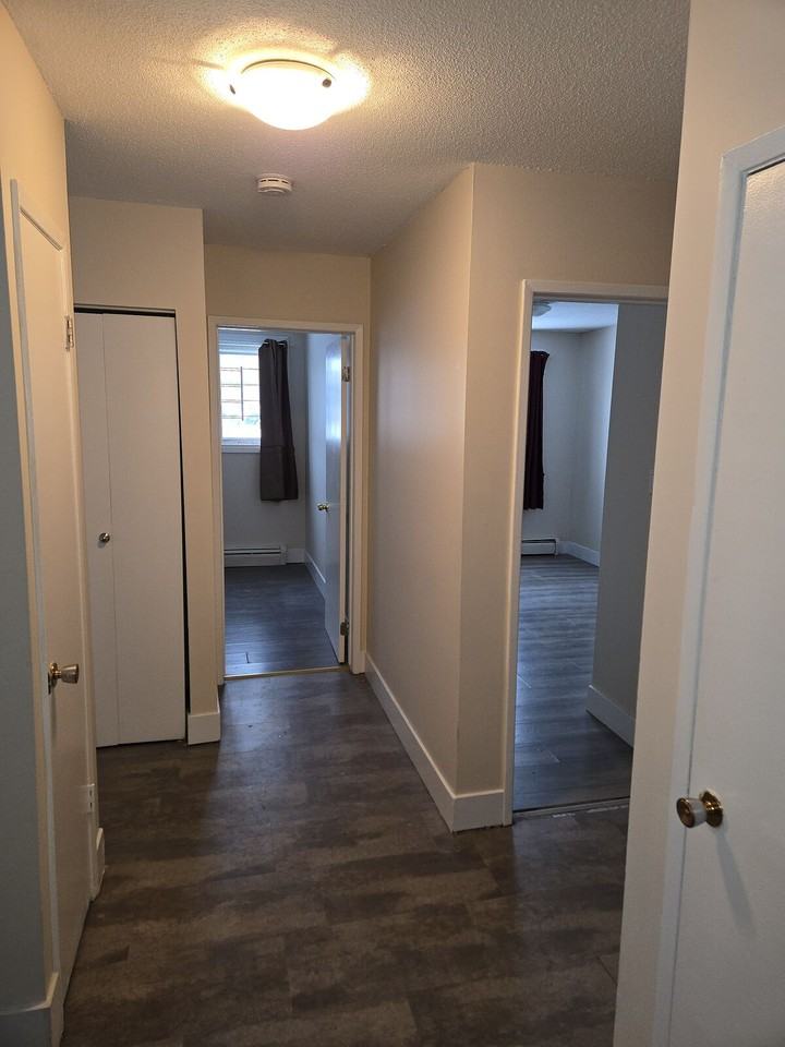 13035 - 13035 69 St Nw - Photo 2 of 9