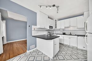 featured image of 2216 Victoria Cres Nw