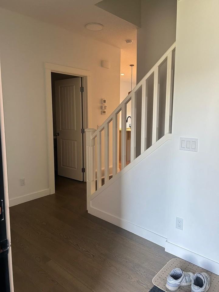 357 Nolanhurst Cres Nw - Photo 3 of 26