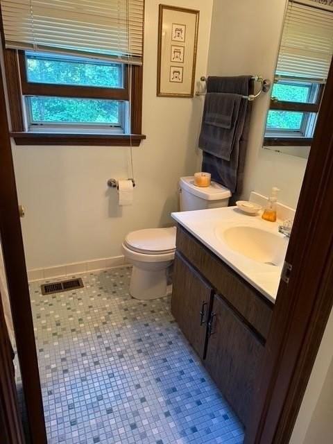 56 Tree Brook Dr - Photo 7 of 10