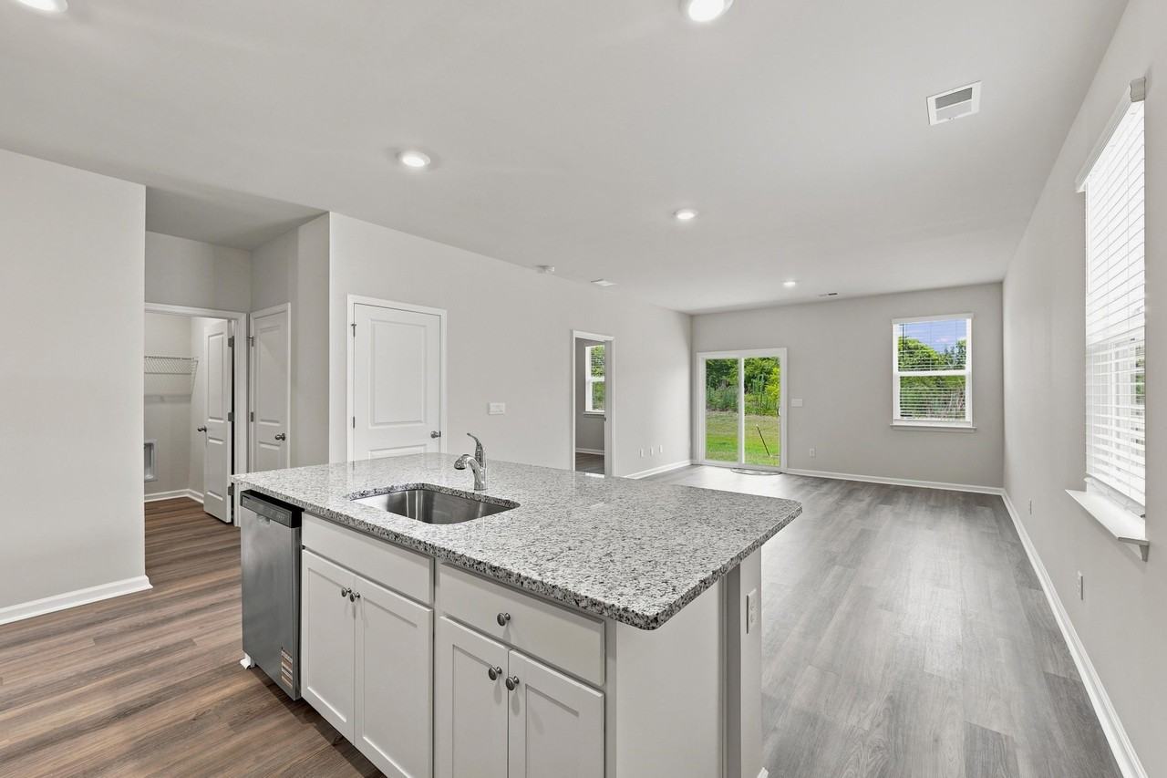 284 Long Beard Way - Photo 7 of 31
