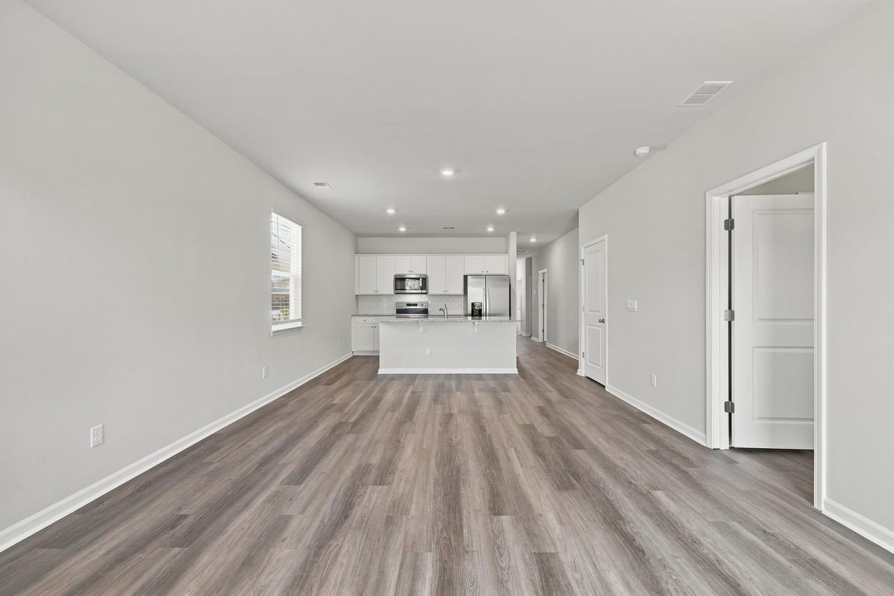 284 Long Beard Way - Photo 7 of 31
