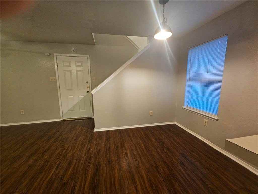 4023 Oak Bay Dr #I - Photo 3 of 24