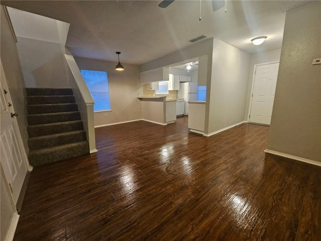 4023 Oak Bay Dr #I - Photo 4 of 24