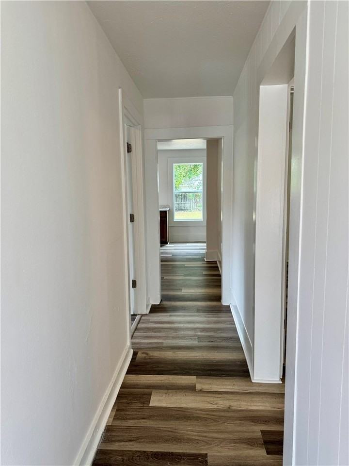 500 W Merriman St - Photo 6 of 22
