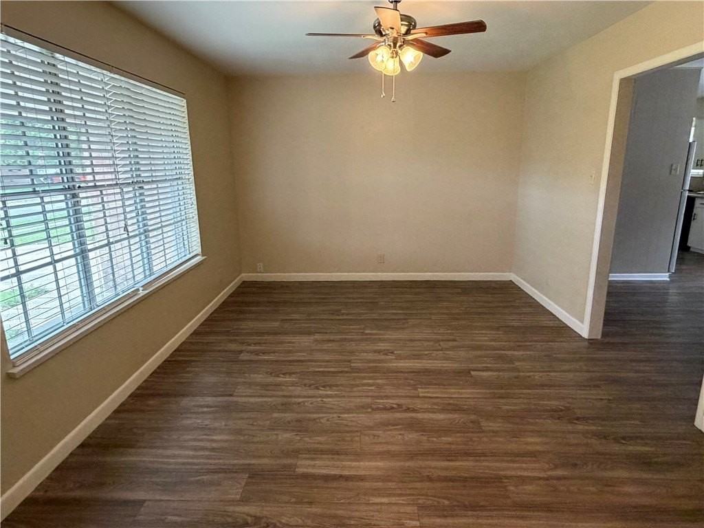 4314 Driftwood Pl - Photo 2 of 10