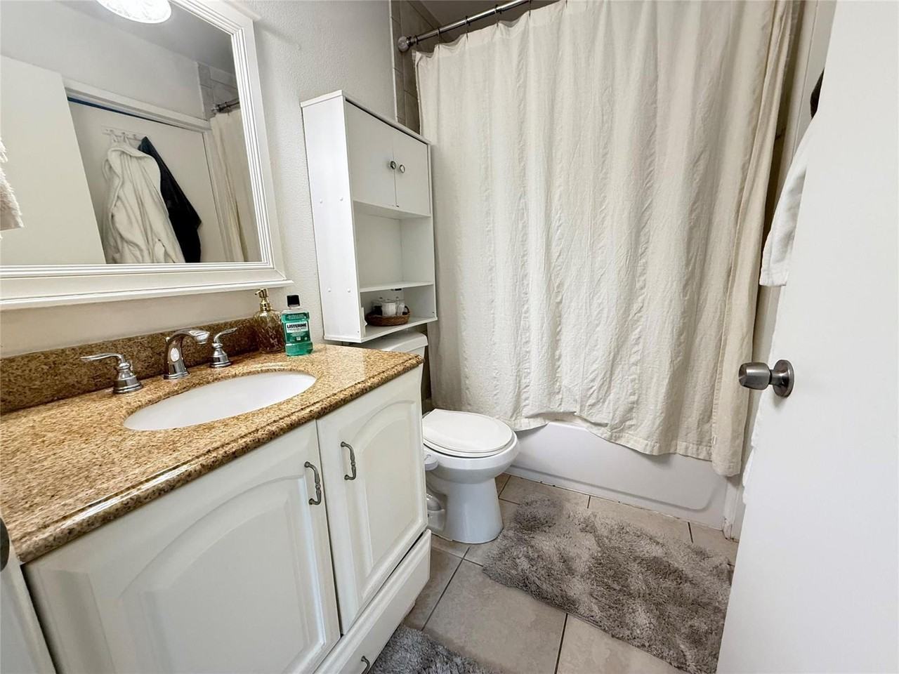 9919 Nob Hill Court #9919 - Photo 6 of 8