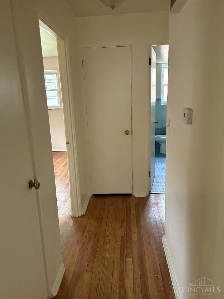 1574 Oak Knoll Dr #1 - Photo 4 of 15