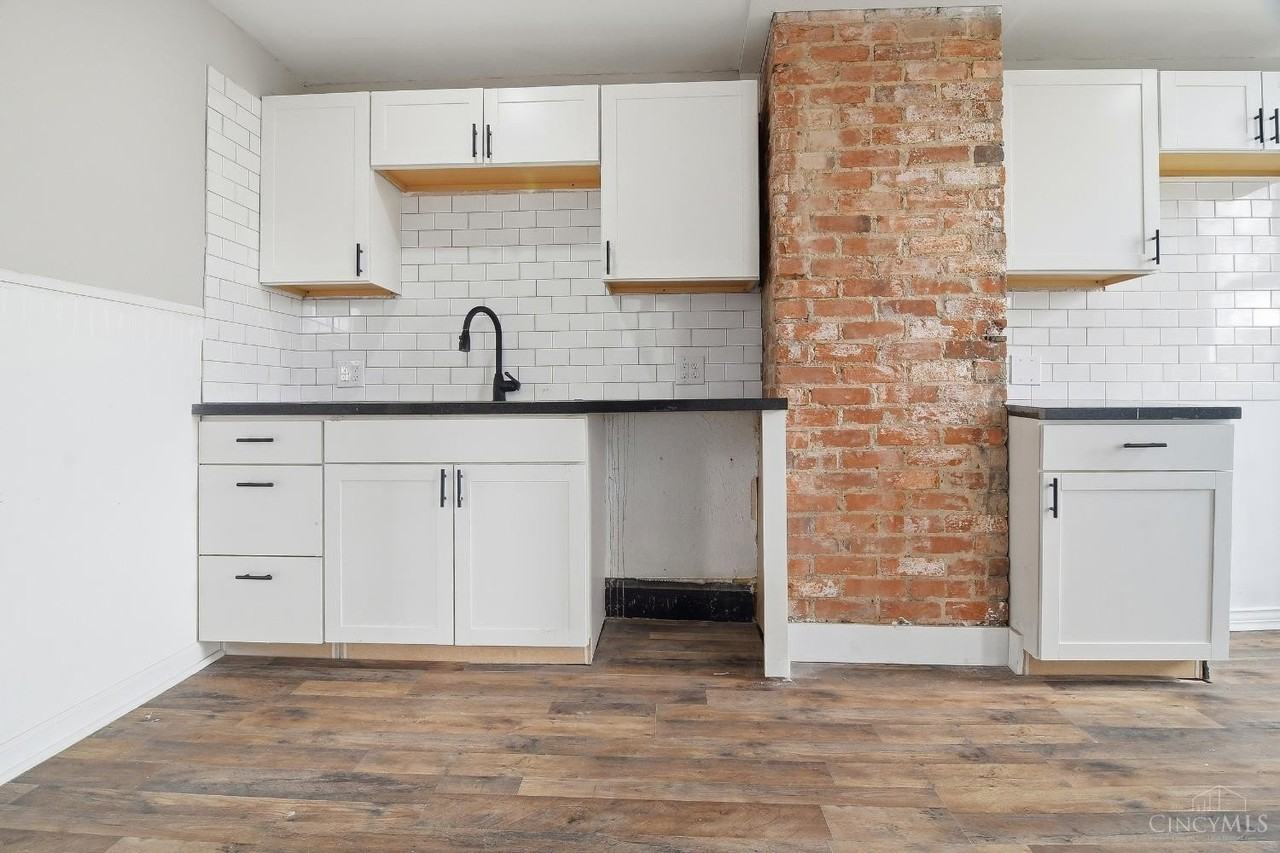 540 Grand Ave - Photo 6 of 31