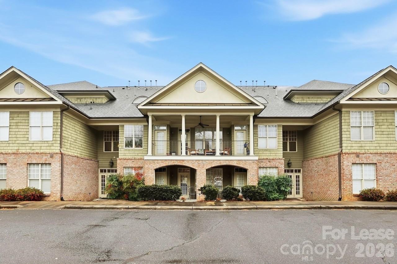 1117 Park West Dr