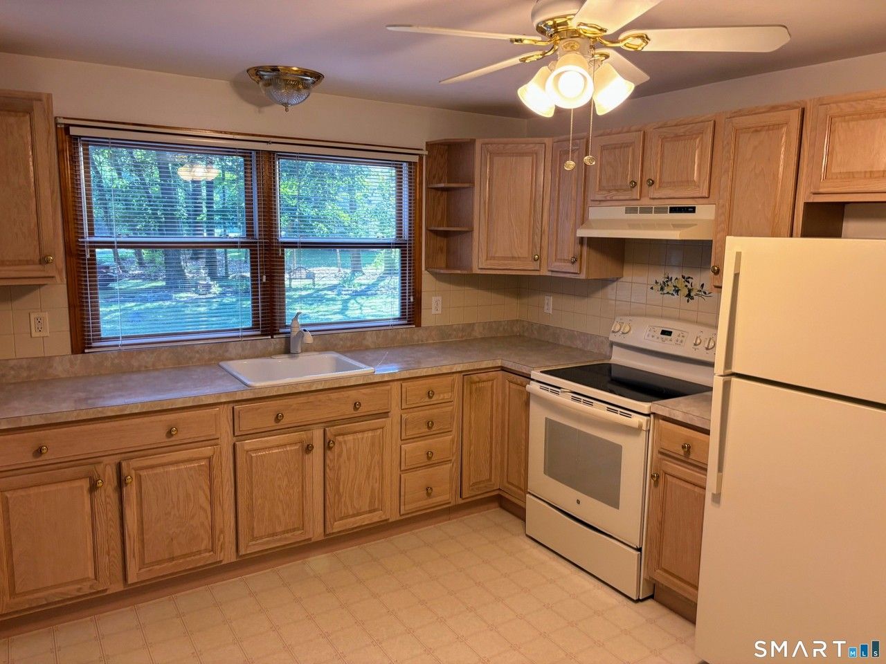 7 Stephens Ct - Photo 4 of 13