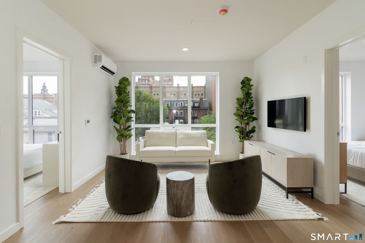 19 Elm St #515