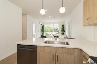 19 Elm St #314 - Photo 1 of 1