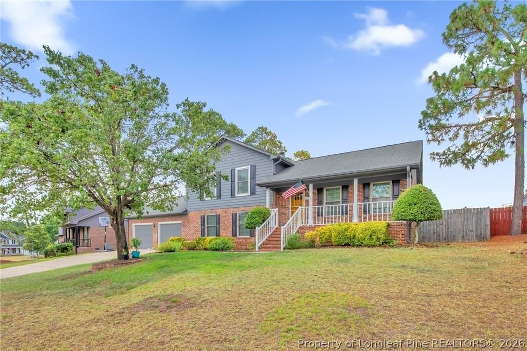 1931 Daphne Cir - Photo 2 of 35