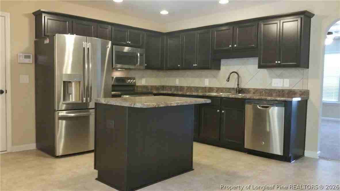 100 Burr Oak Cir - Photo 6 of 20