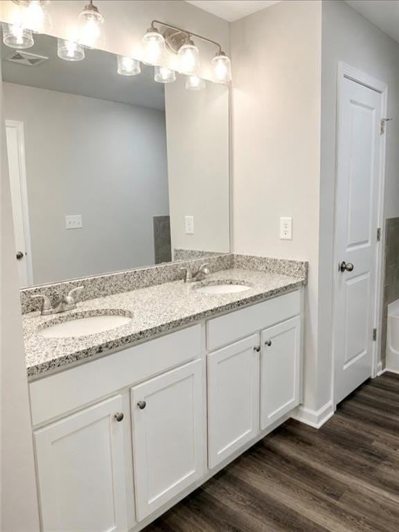 701 Bryson Lake Cir - Photo 4 of 4