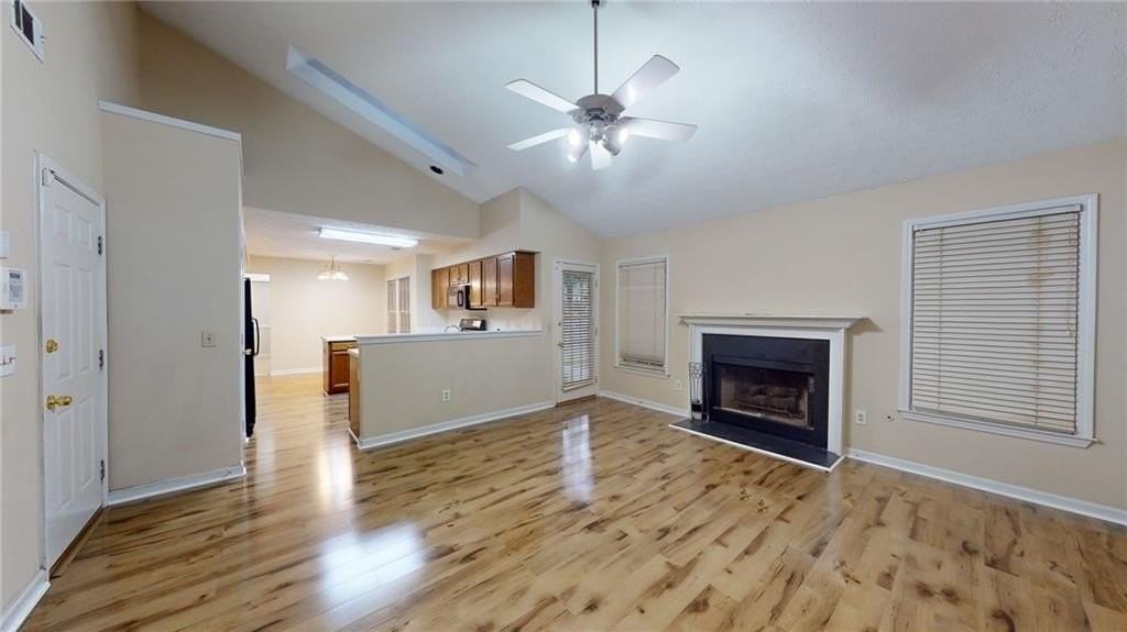 110 Beaverwood Ln - Photo 4 of 15