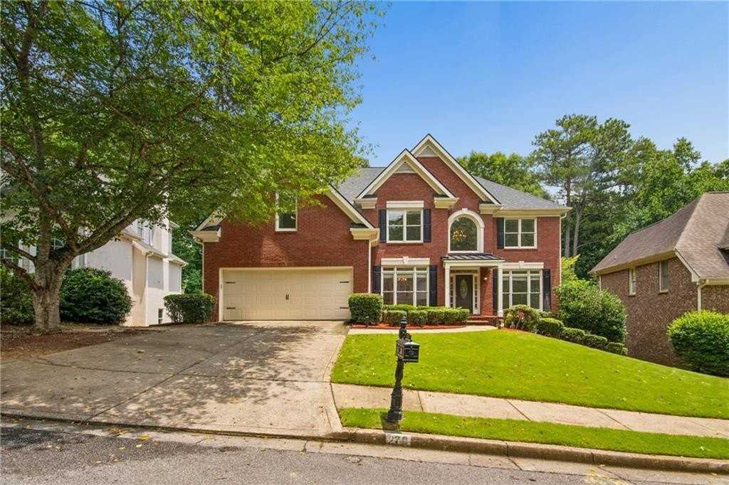 270 Edwardton Ct - Photo 4 of 38