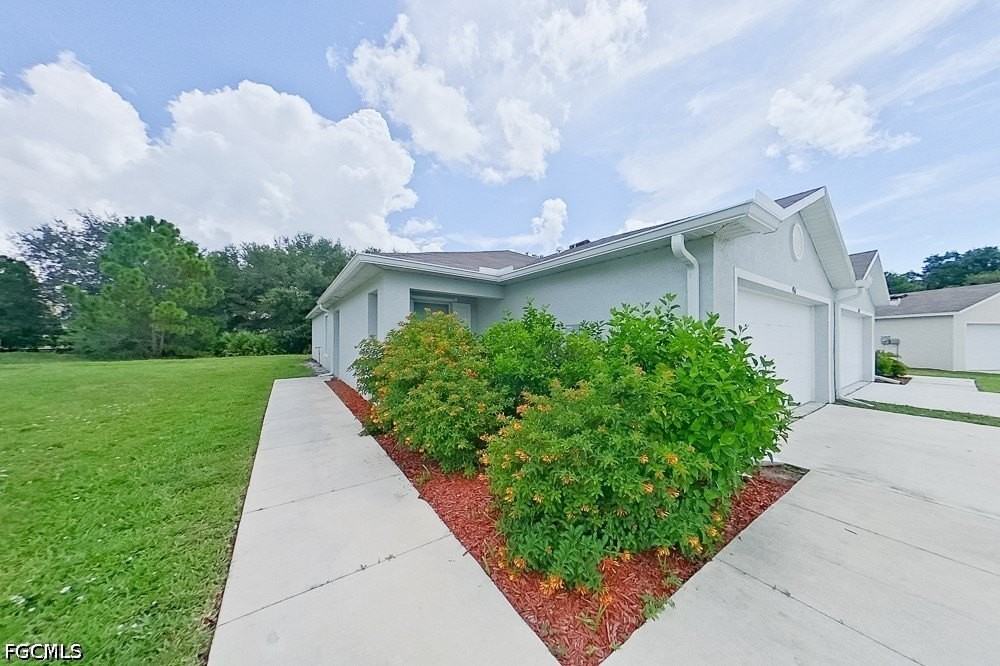 9141 Aegean Cir - Photo 2 of 18