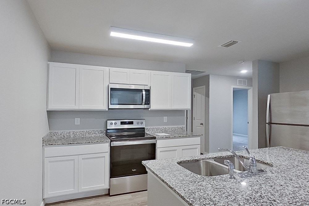 9141 Aegean Cir - Photo 4 of 18