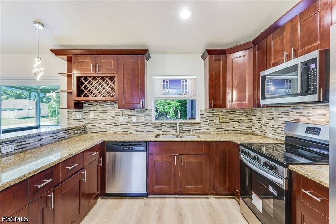 5201 4th St W - Photo 3 of 27