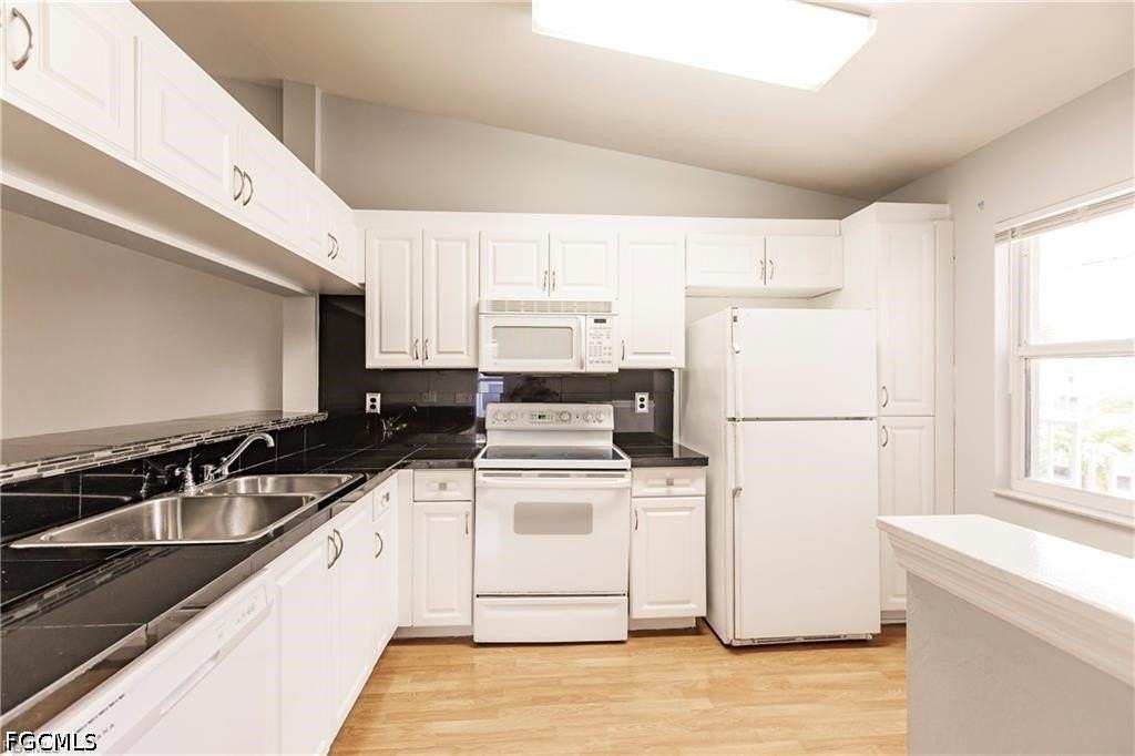 14503 Lakewood Trace Ct #201 - Photo 5 of 21