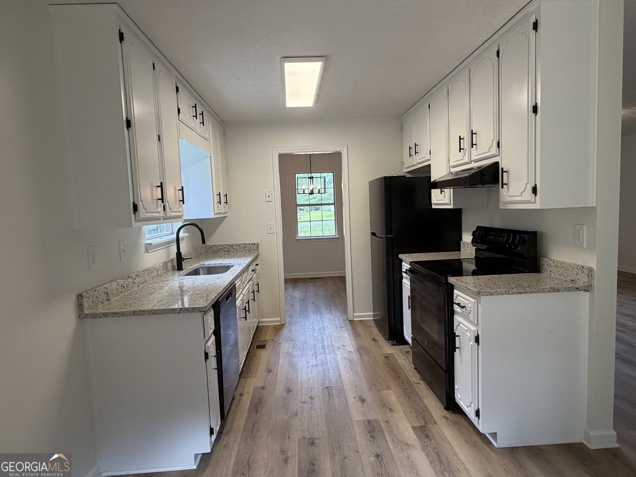 1730 Bullock Dr - Photo 3 of 11