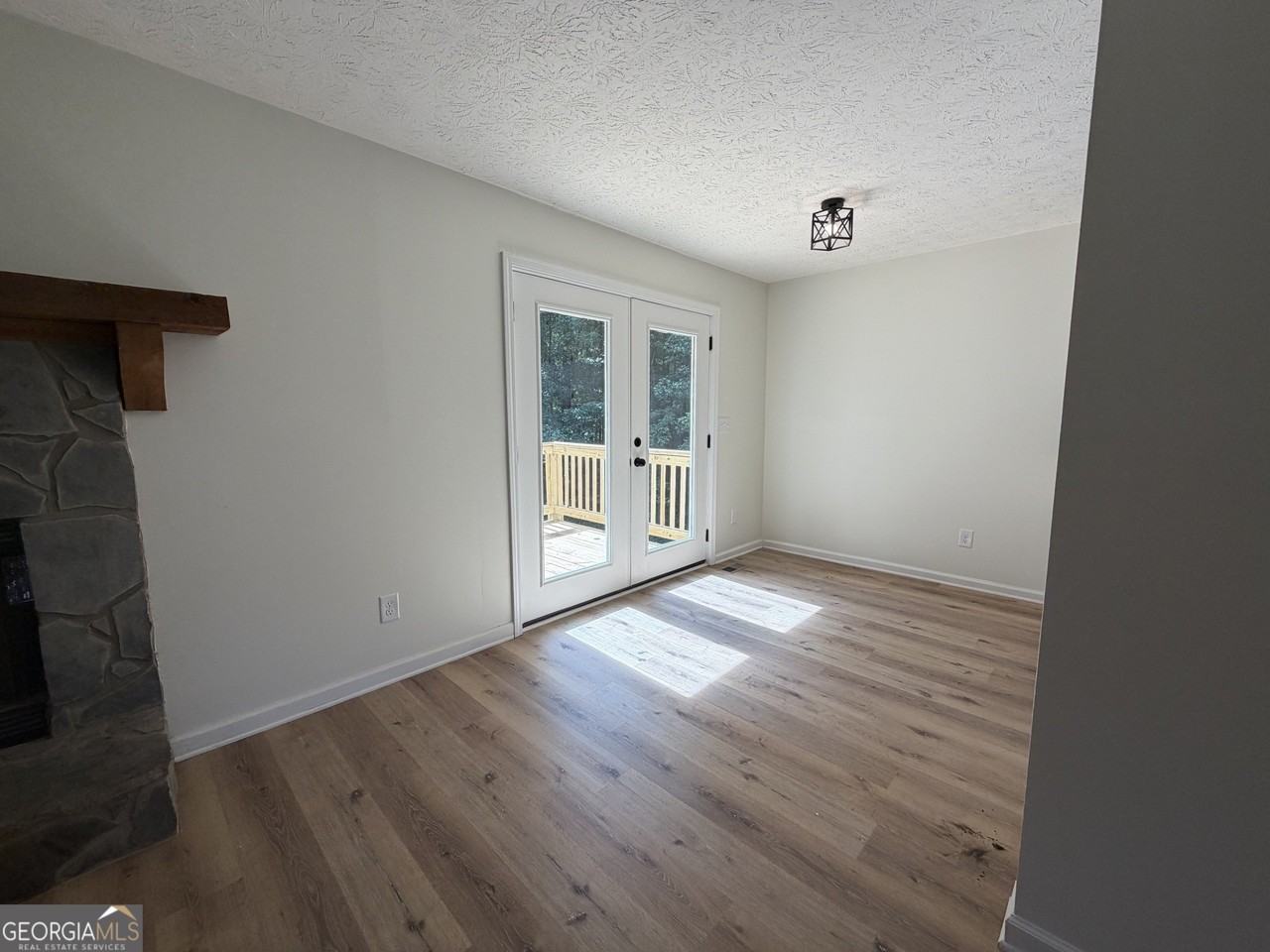 1730 Bullock Dr - Photo 4 of 11